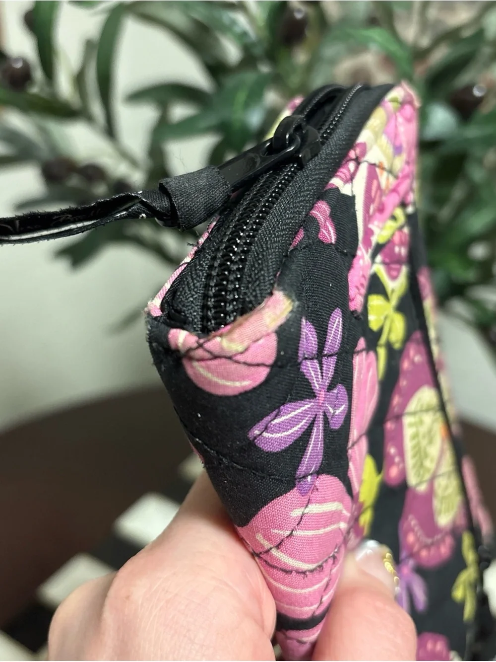Vera Bradley PIROUETTE PINK Retired Pattern Vintage Turn Lock Wallet Clutch